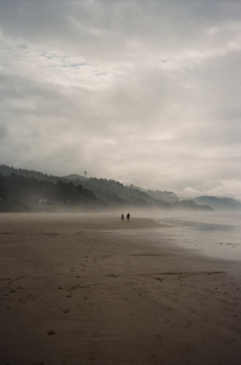 istillshootfilm: Film Photo By: Lexis-Olivier Ray Sandy Footprints, Oregon Coast, Oregon Canon 35mm 