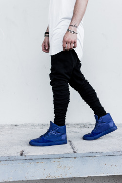 blvck-zoid:  Follow BLVCK-ZOID for fashion