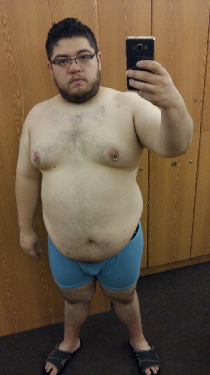 i-love-chubby-boy90:  beardiscovery:  thoughts?  A gorgeous body :) 