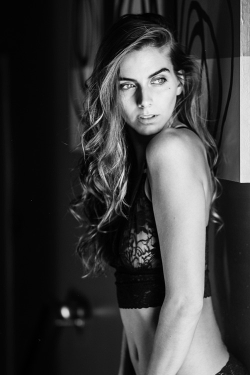 b-authentique:   Tasha Courtney - Model Keep reading