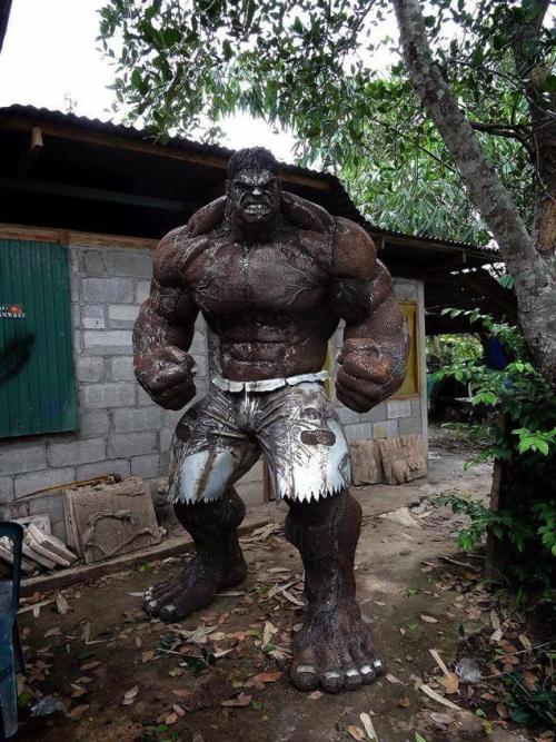 stunningpicture:  Incredible Scrap Metal Hulk 
