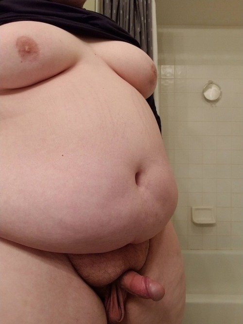 smother-me-in-ur-blubber:  Fuck. Want to service this hot blubber boy, then lay on my back with my legs pulled to my chest with him on top of me fucking my hole with that hot cock. #smothermeinyourblubber #blubber #blubberbelly #hugebelly 