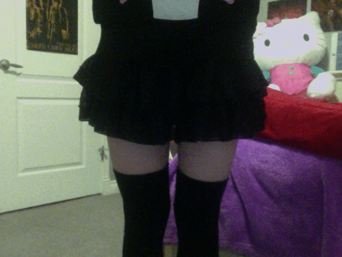 skullkate:  -kate I´m not this girl XD
