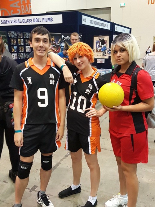 Found some fellow Haikyuu cosplayers at Perth Supanova!(did I pick kageyama because he has straight 