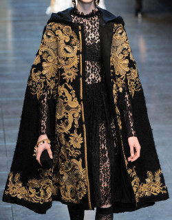 notordinaryfashion:  Dolce &amp; Gabbana Haute Couture - Detail 