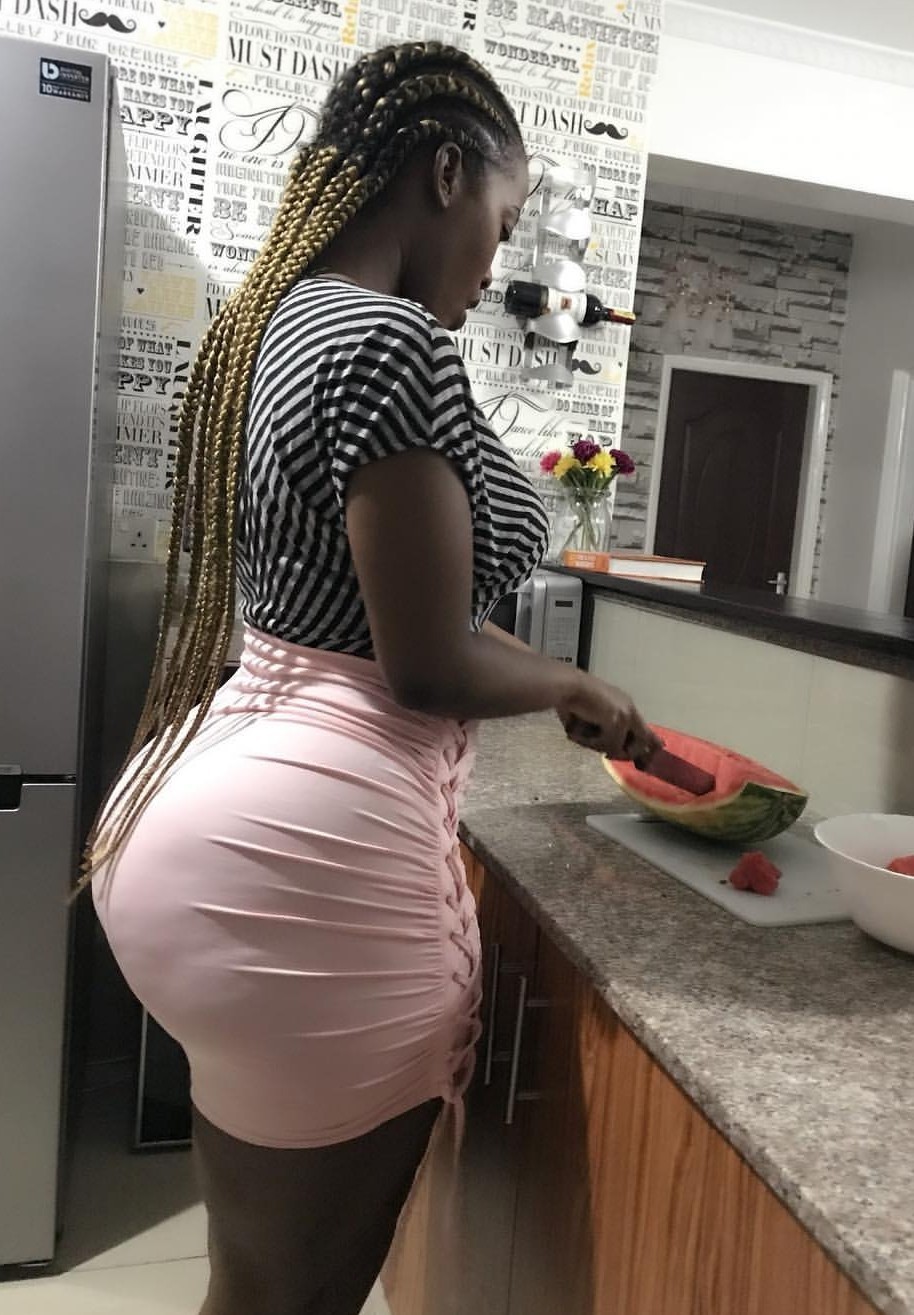 kingjazziedad:  DeliciouslySexy. Curvy. BootiDelicious Mami.       Ms Corazon_Kwamboka.