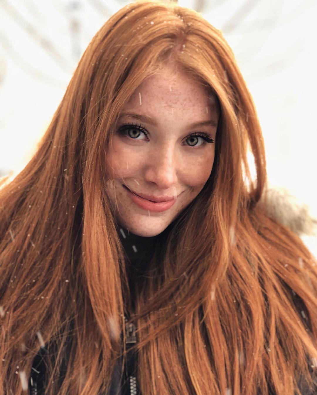 yesgingerfriend:  lovin-red:Madeline A. Ford Feine Sommersprossen