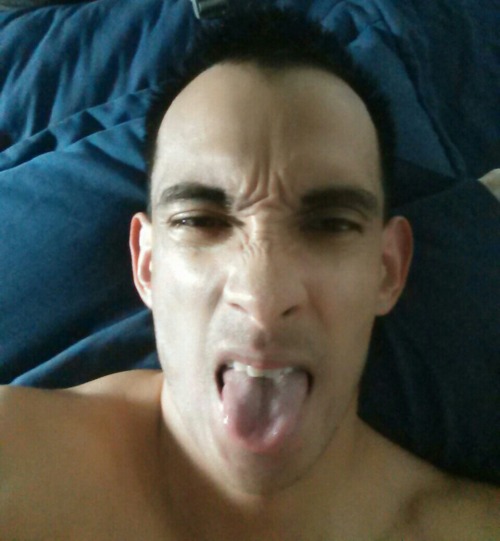 darthjoey:  Good evening, everyone. How do you like my Miley impersonation? LOL