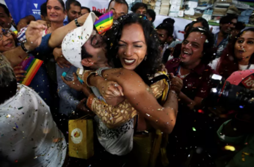 thorsbian:chaoticgoodhaberdasher:buzzfeedlgbt:People took to the streets in celebration in India aft