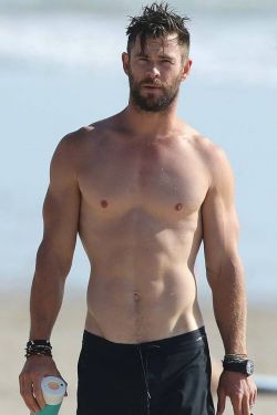 hallofcelebs1:  CHRIS HEMSWORTH