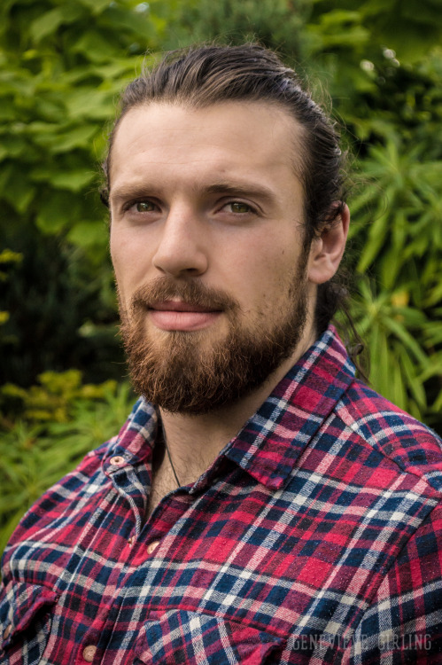 The colour batch of headshots of the lovely Will Girling, personal trainer, nutritionist and chef. C