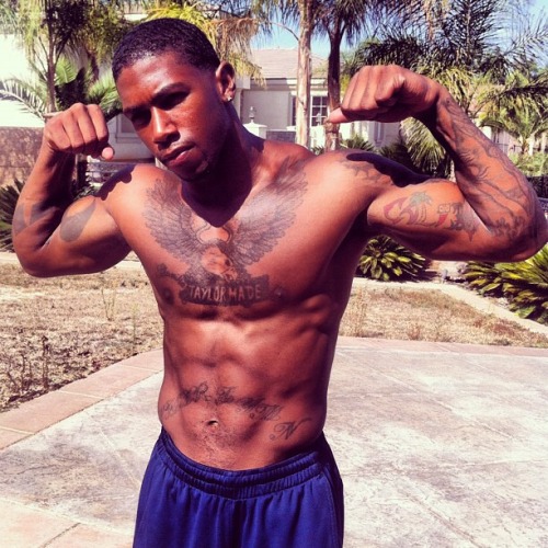eros-immortel:  hoodsworld:  Dwight McLean     Hoodsworld claims no ownership of photos posted nor ownership of comments made. Being showcased here is not a statement of anyone’s sexual preference.  😍😍😍😍 