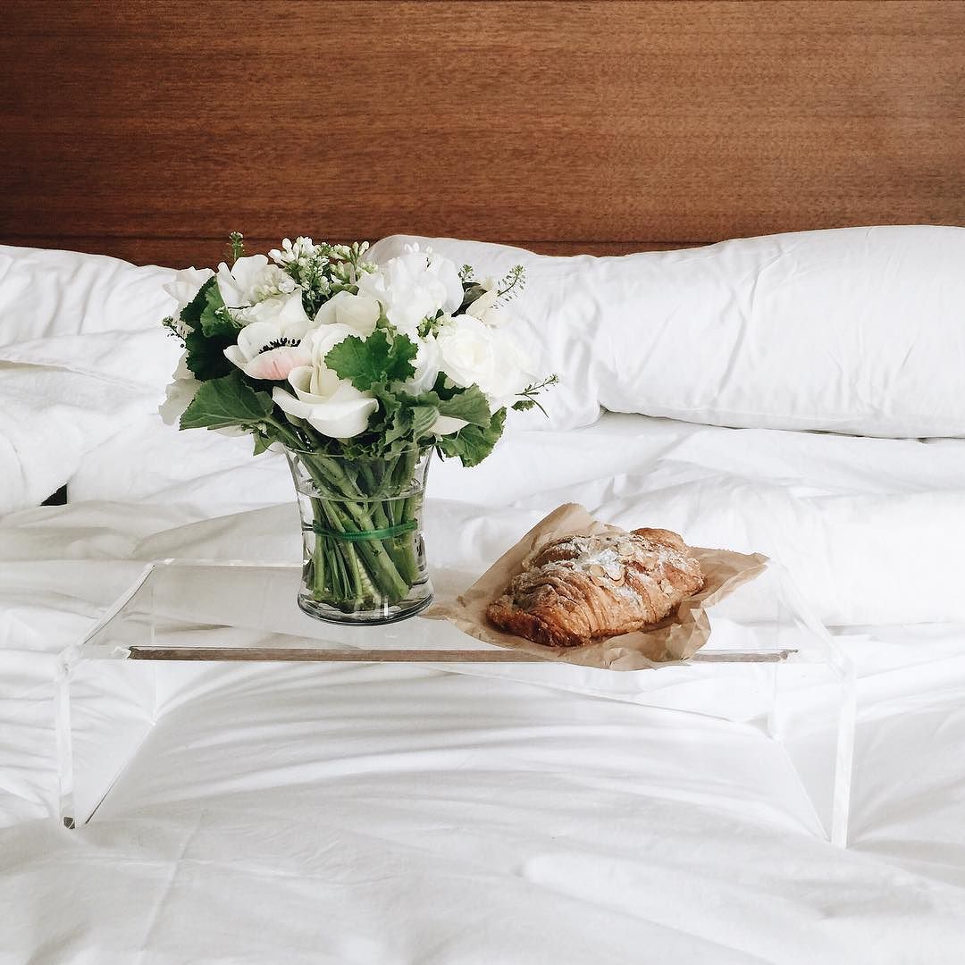 stylishblogger:  Morning from my bed… Skipping the morning shows for a meeting