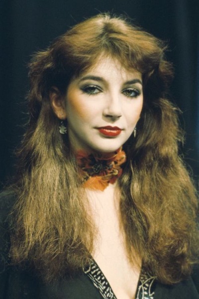 XXX melomancy:kate bush during a performance photo