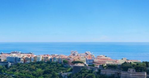 Bourgeois Apartment Overlooking the Rock of MonacoPerched in the hills of Monaco, in the Jardin Exot