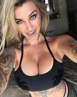 Hot female tattoo gallery