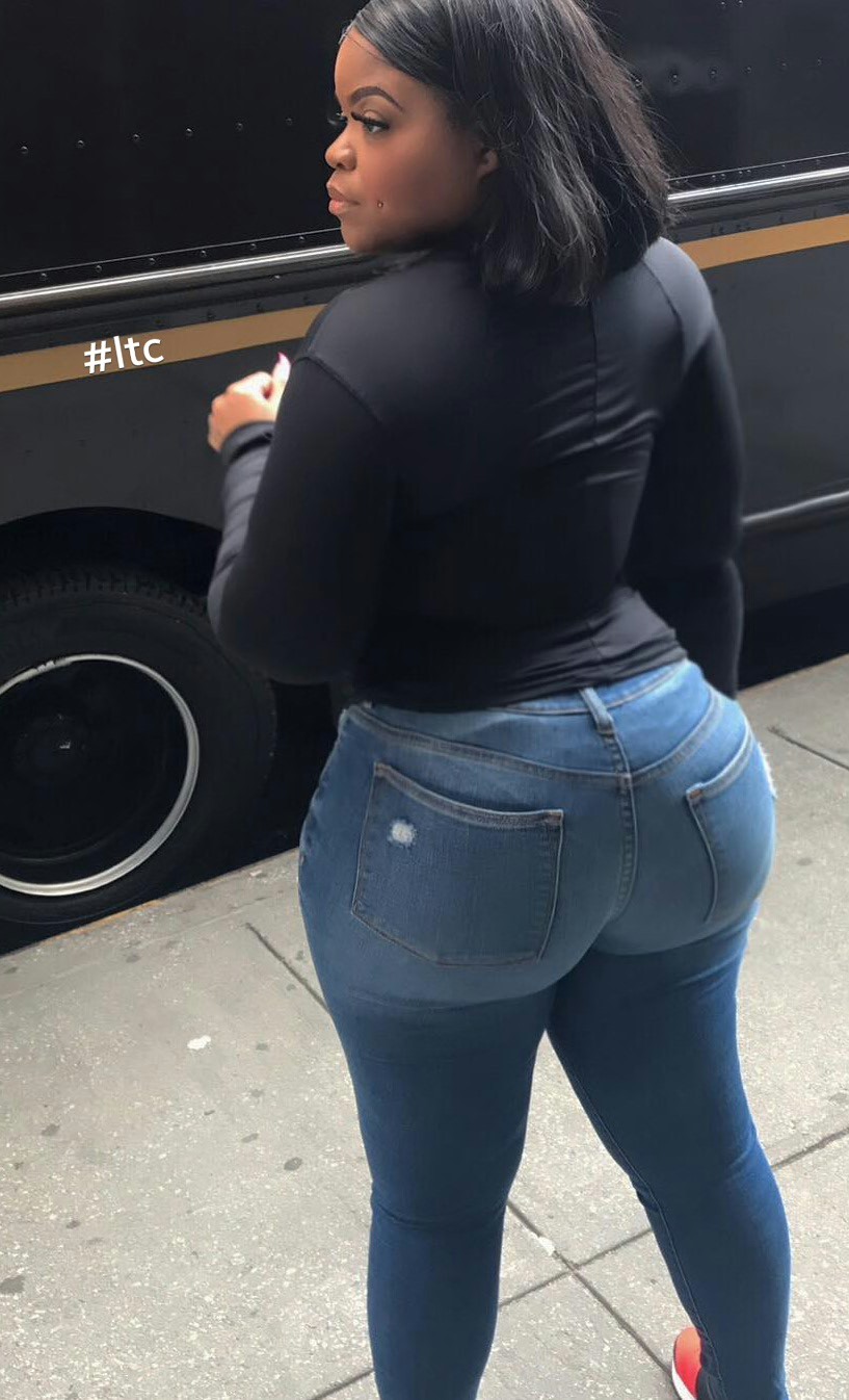 addicted2curvez:  #lovethemcurves #supersexy #gorgeous #amazingwoman #na_na151 #curvology