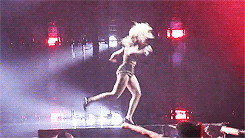 thehausofronnie:  RUN THE WORLD  Queen B