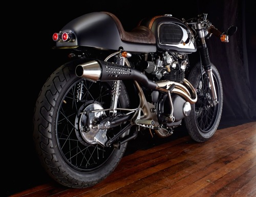 Tentacle Paradox CB450 Cafe Racer.(via Tentacle Paradox CB450 Cafe Racer ~ Return of the Cafe Racers