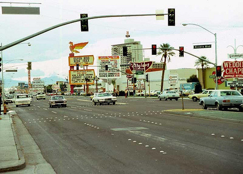 fuckyeahvintage-retro:  Las Vegas, 1971 © Andre Robe 