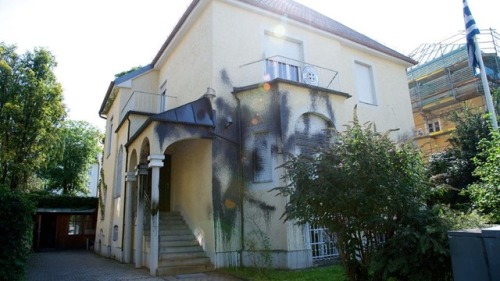 Vandalism of the Greek Consulatein Munich, GermanyIn the night of 10th to 11th September the Greek G