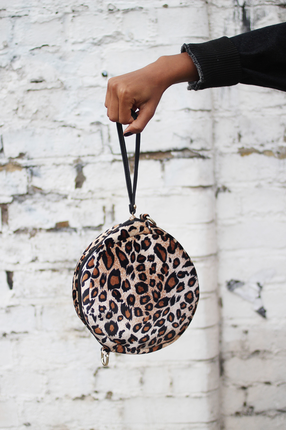 thewhitepepper:  TWP hearts Leopard Print all the way.. Especially if it serves a