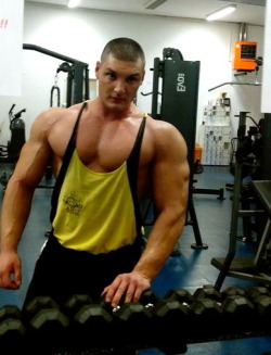 theruskies:  Russian Muscle BEASTS! Аh!