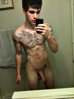 straightguynaked:  Straight Guy Naked | Pics | Videos | Big