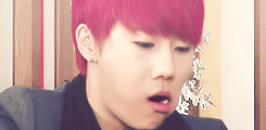 teuwoo-deactivated20130814:    sunggyu stuffing his face with strawberries ლ(́◉◞౪◟◉‵ლ)   