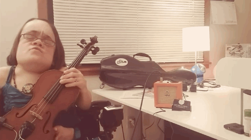 micdotcom:  Gaelynn Lea wins NPR’s Tiny Desk Contest Gaelynn Lea is a 32-year-old
