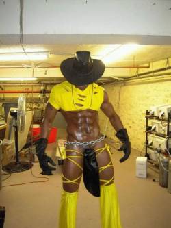 Yes mmm a man yellow is hot 4sho