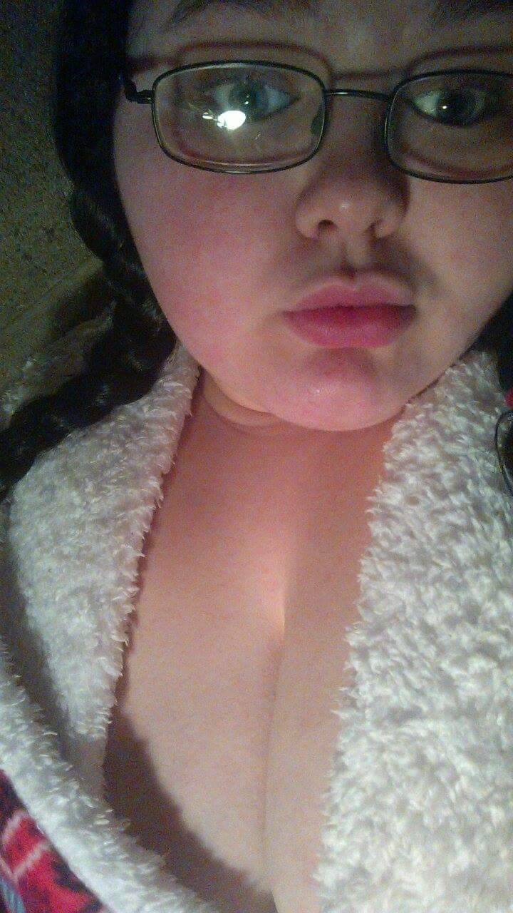 savban22:  Fresh out of the shower (: Hair braided, with just my robe on.Oh yea and
