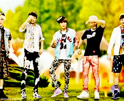 sxnflxwxr:  Make me choose- SHINee or EXO? ↳ asked by keys-butt♥ 