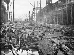 vintageeveryday:  35 rare photos of the construction of the Titanic 
