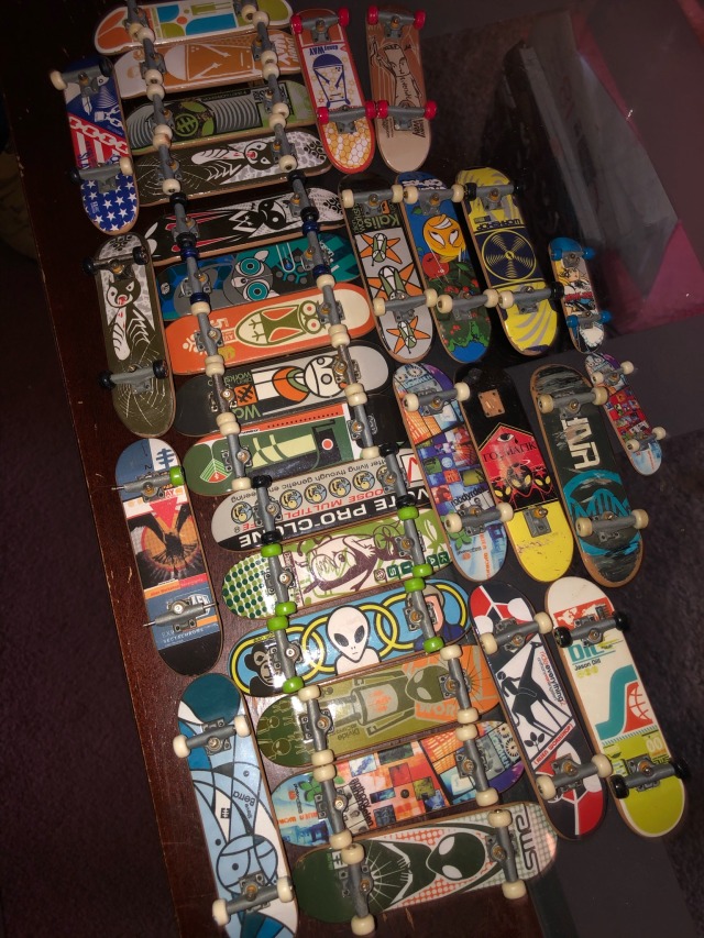 Put some respect on my old tech deck collection lmfao just found them in a closet !! A bunch of Alien Workshops . 