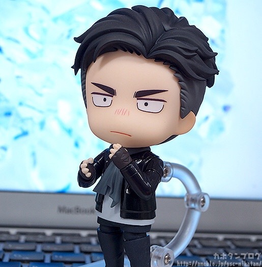 OH MY GODDDDNo motorcycle but we get the bear!! The helmet!! And the DJ headphones
