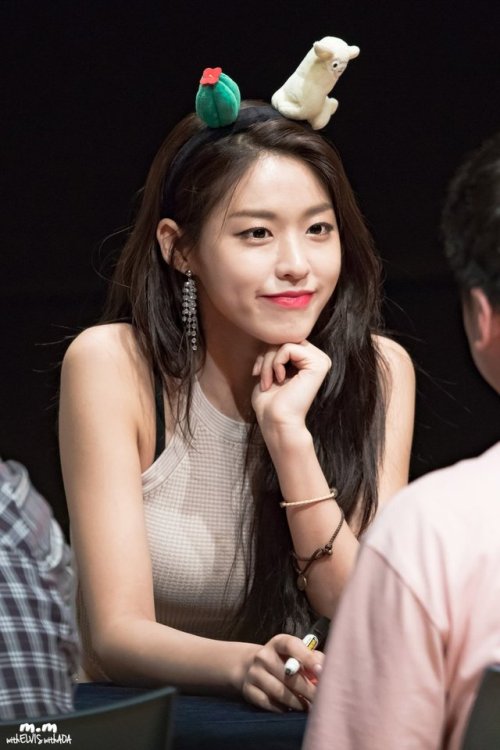dataoa:WithElvis_AOA | do not edit