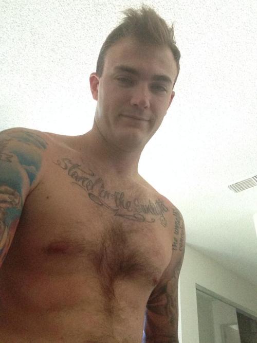 supergaydream:   Christian Wilde twitter pics    