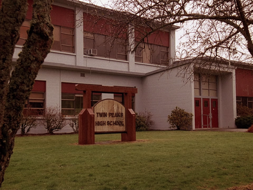 cinemawithoutpeople:Television without people: Twin Peaks (Episode 4) (1990, Tim Hunter, dir.)