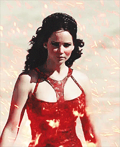 braverdeen:You’re not afraid of fire, are you, Katniss?