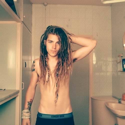 2sthboiz:  sexy str8 dreadz dude teaser 