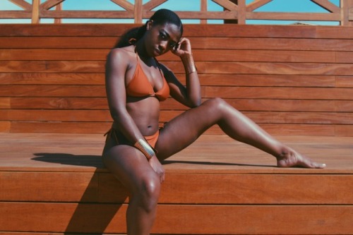 Submission by IG : Blachaz3Melanin too popping girl!! Your body is amazing ❤️Similar Swimsuit (Free 