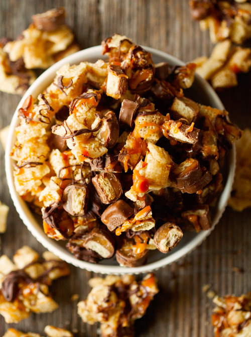 Chocolate caramel chex mix