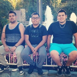 adrianforpercussion:  pika-fuery:  Six flags! :3  A day out with the boys. 