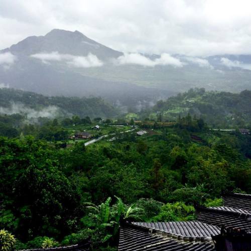 baudrillier:  Baliiii ❤️ I want to go baaack #tbt #travel #bali #indonesia #travelling #spirituality