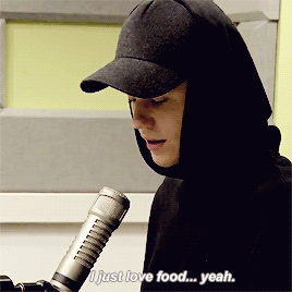 zustin:  WOULD YOU RATHER: Not be able to kiss anyone for a year, or not be able to eat your favorit
