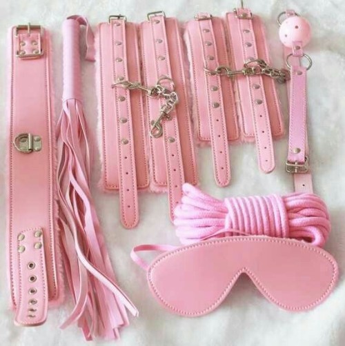menininha-malvada: Castigo não daddy…@ @daddyslittleprincessb these are so cute