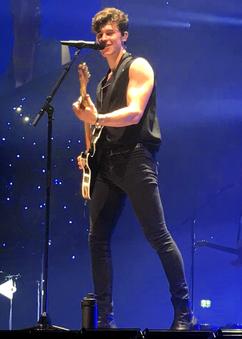 thedailyshawnmendes:Shawn Mendes: The Tour, Amsterdam, NL 08/03/19