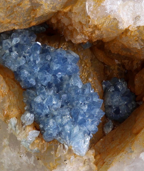 Scorodite on Quartz - Hemerdon Bal Open Working, Plympton, Devon, England