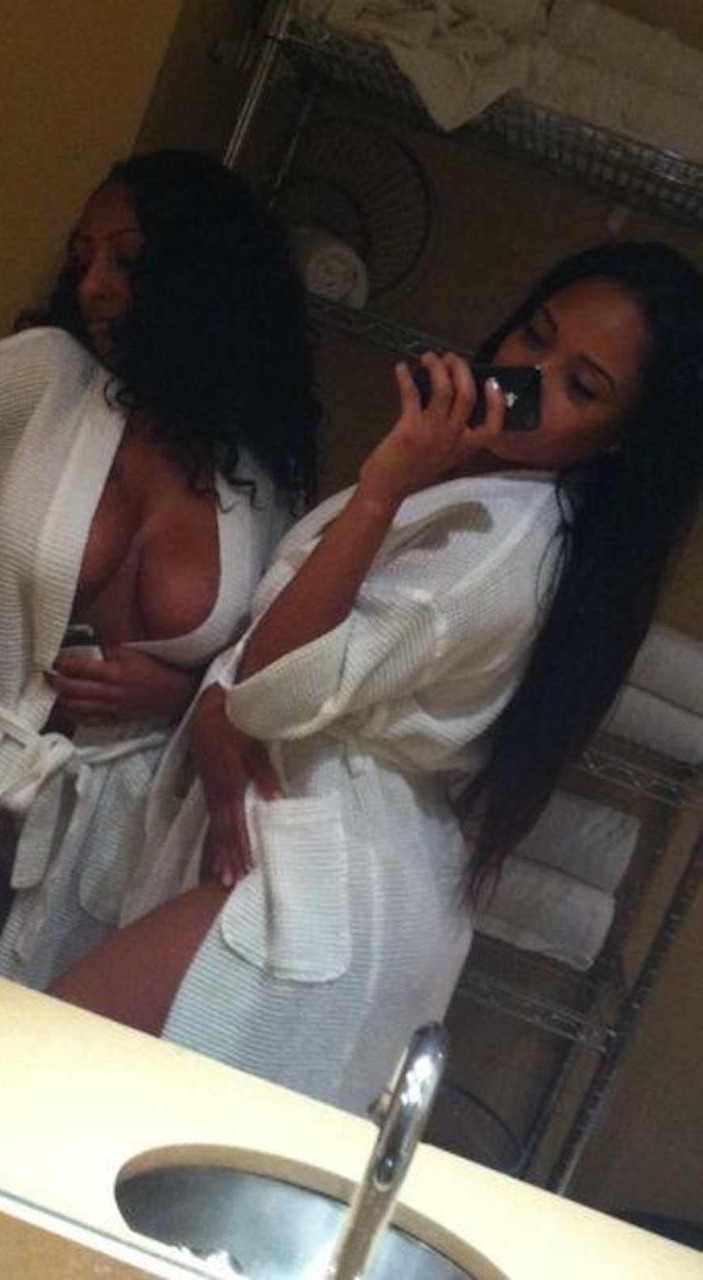 jaiking:  iamclitliquor:  Lesbihonest part 2  Follow me at http://jaiking.tumblr.com/
